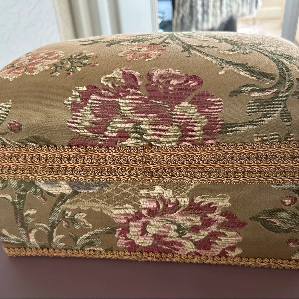 Elegant Purple and Gold Jewelry Box
